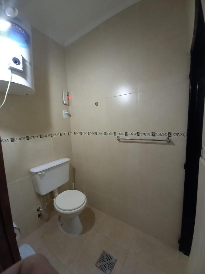 Apartamentos Willy - En Zona Residencial Con Estacionamiento Mendoza Esterno foto