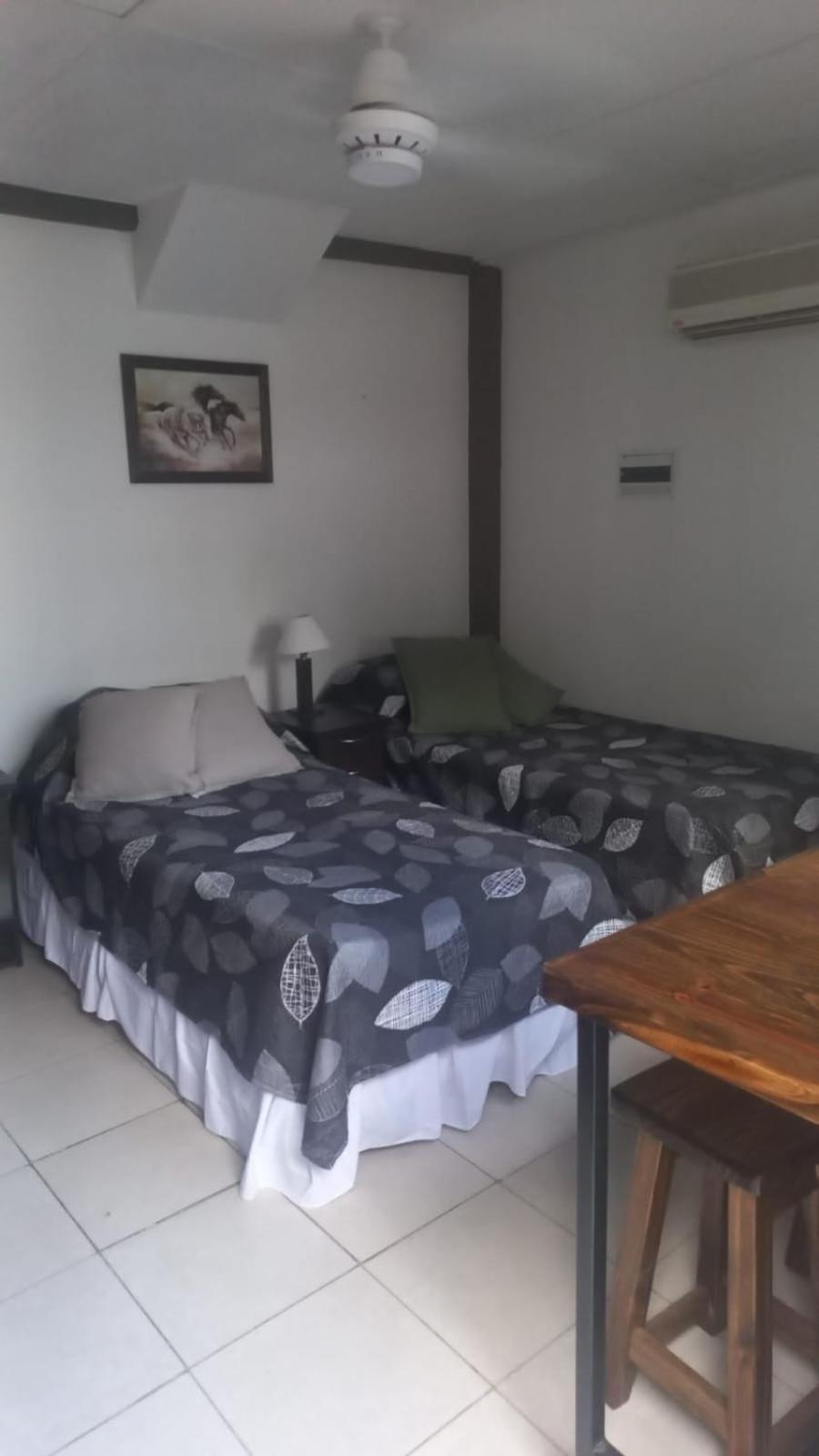Apartamentos Willy - En Zona Residencial Con Estacionamiento Mendoza Esterno foto